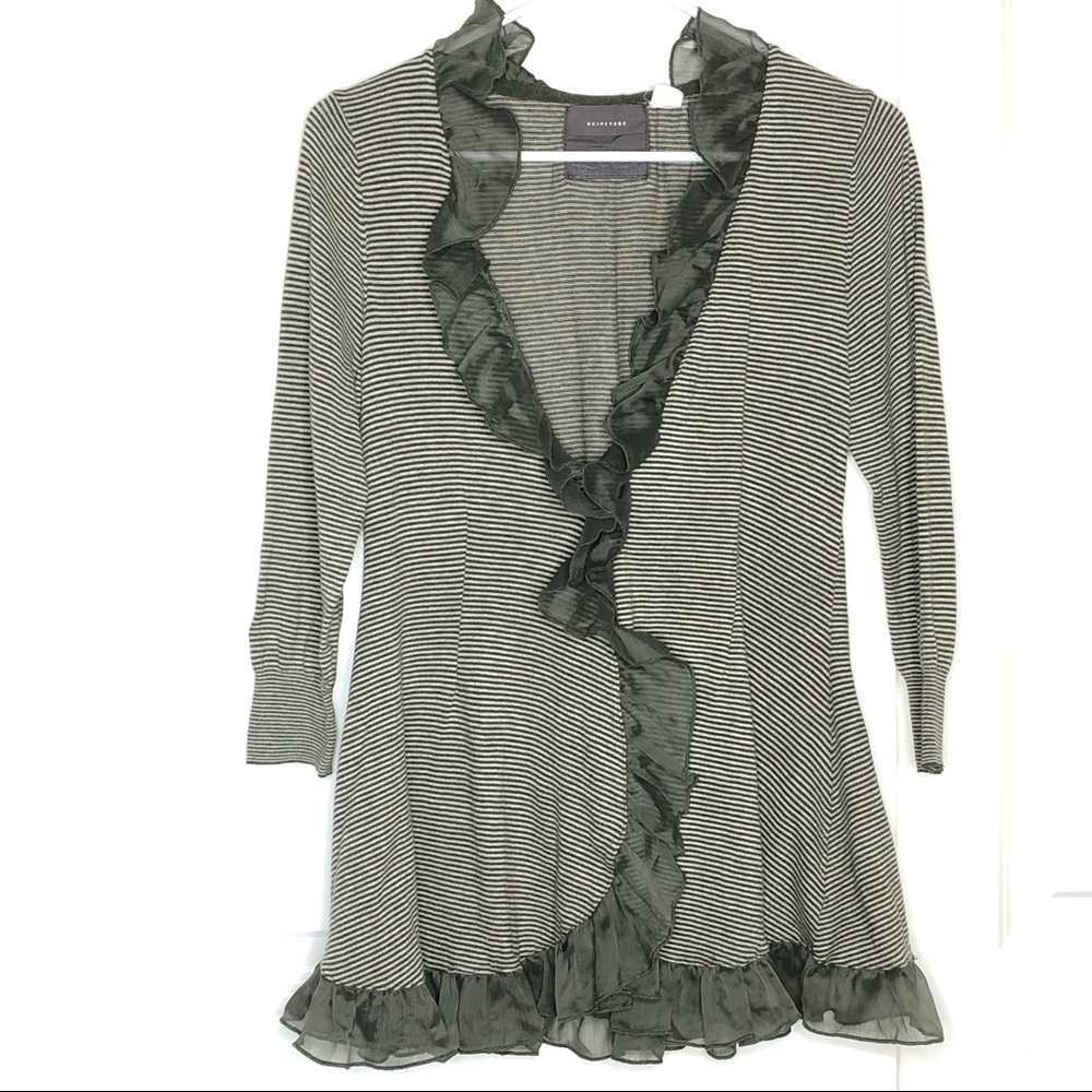 ✅Anthropologie Guinevere green stripe ruffle card